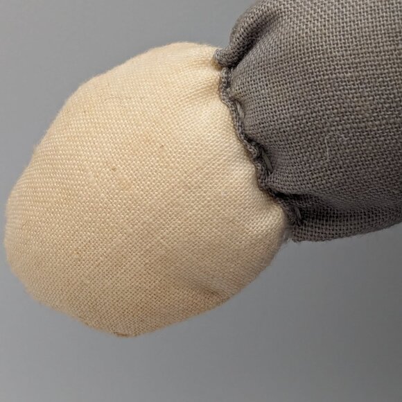 Amish Child Girl No Face Soft Figure - 7" - Picture 5 of 9